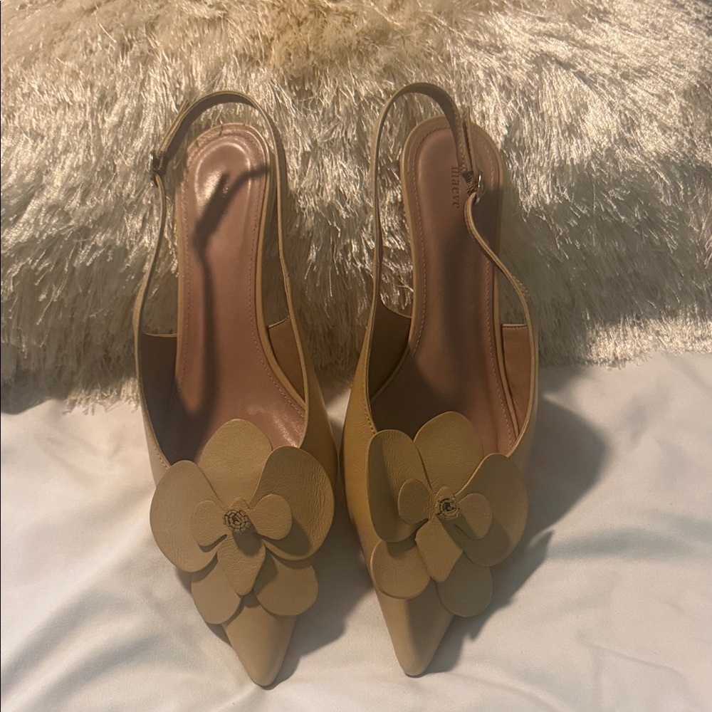 Vero Cuoio Tan Floral Slingback Pointed-Toe Heels